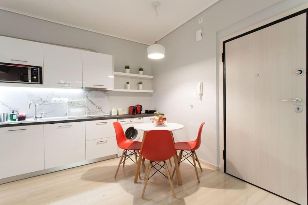 Koukaki Urban And Cozy Apartment เอเธนส์ ภายนอก รูปภาพ